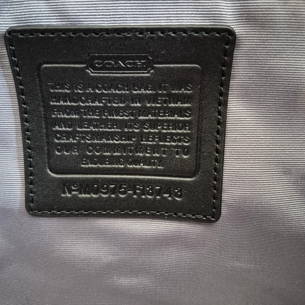 Coach Black Signature Tote Bag/Wallet Combo - Picture 4 of 8